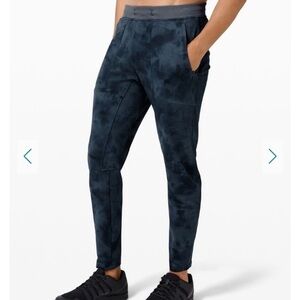Lululemon textured tech pant